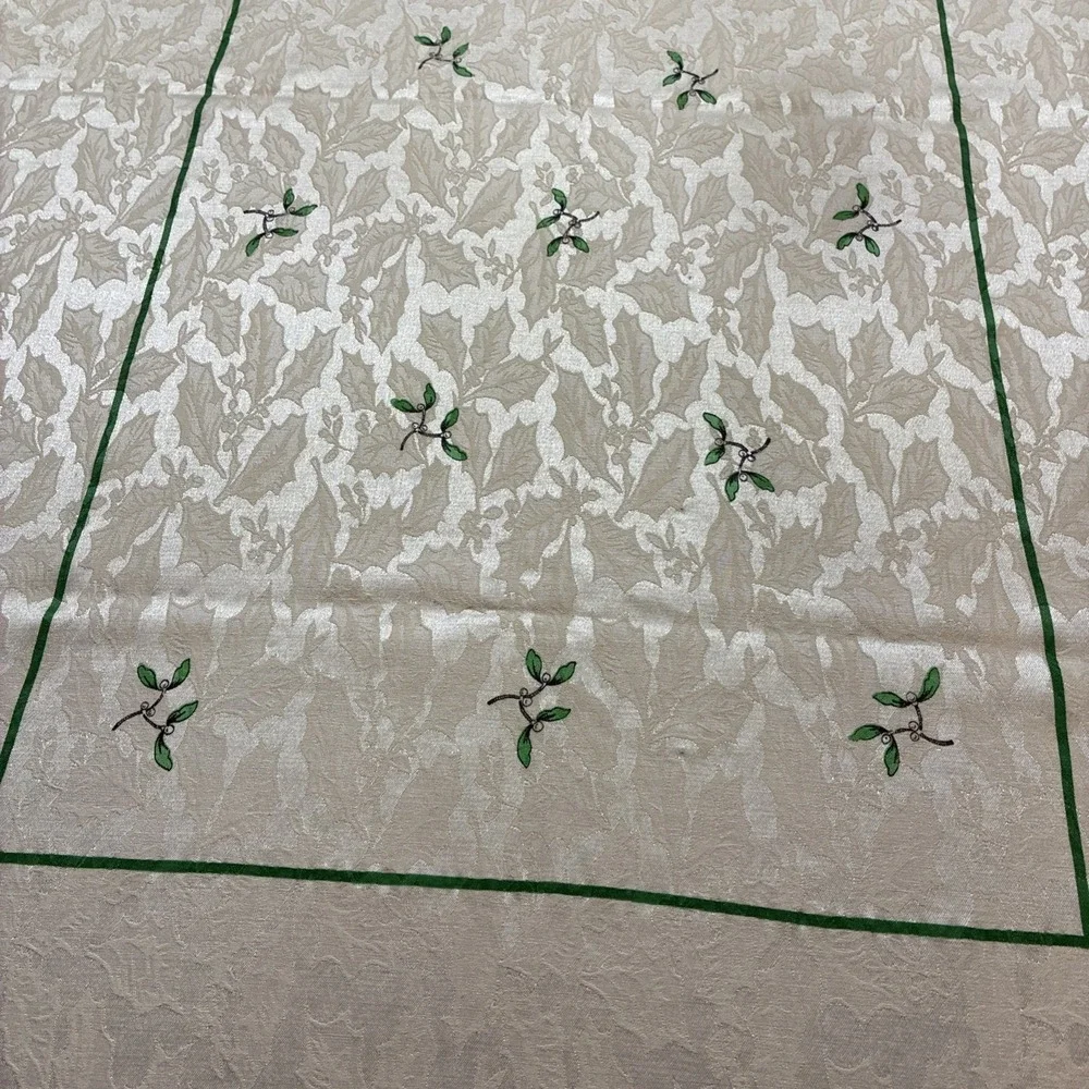 Spode Christmas Tree Tablecloth 56 x 100